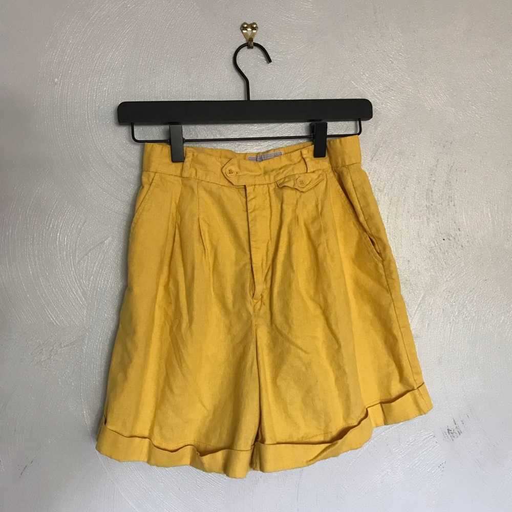 Vintage high waisted shorts